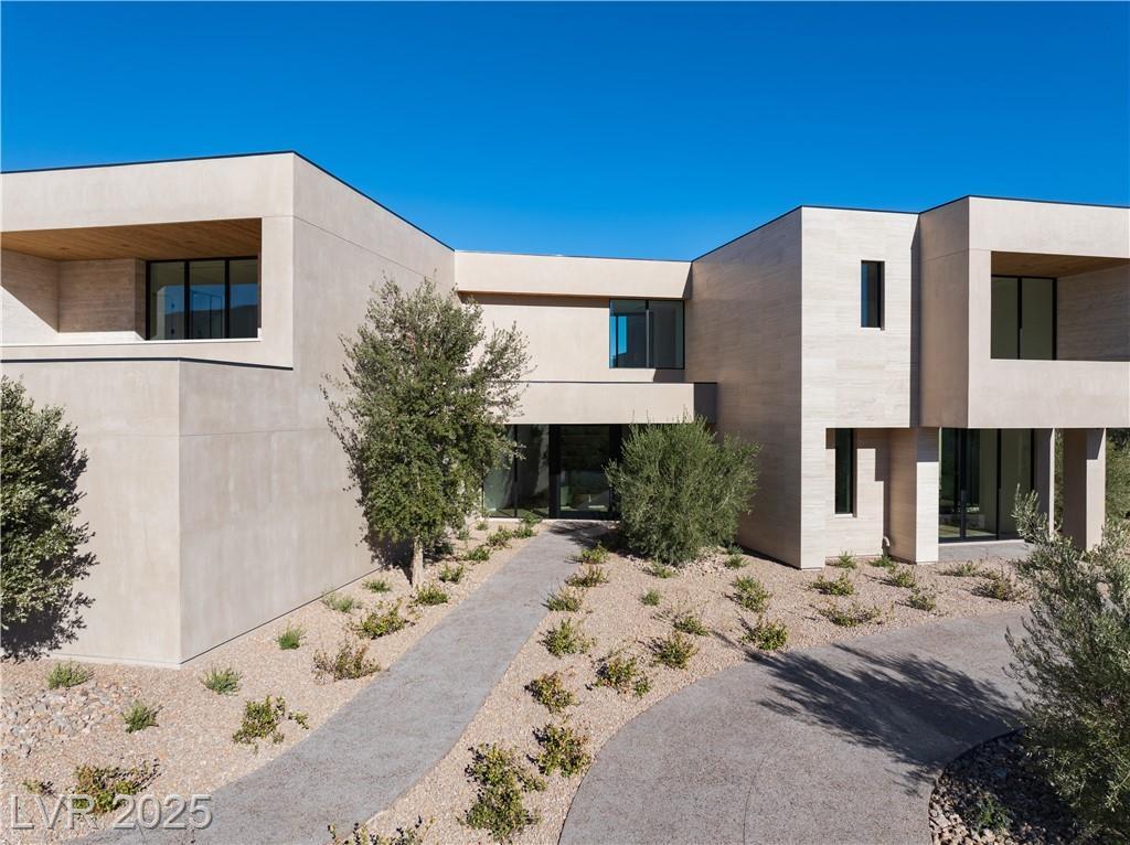 Property Photo: 68 Sun Glow Lane NV 89135