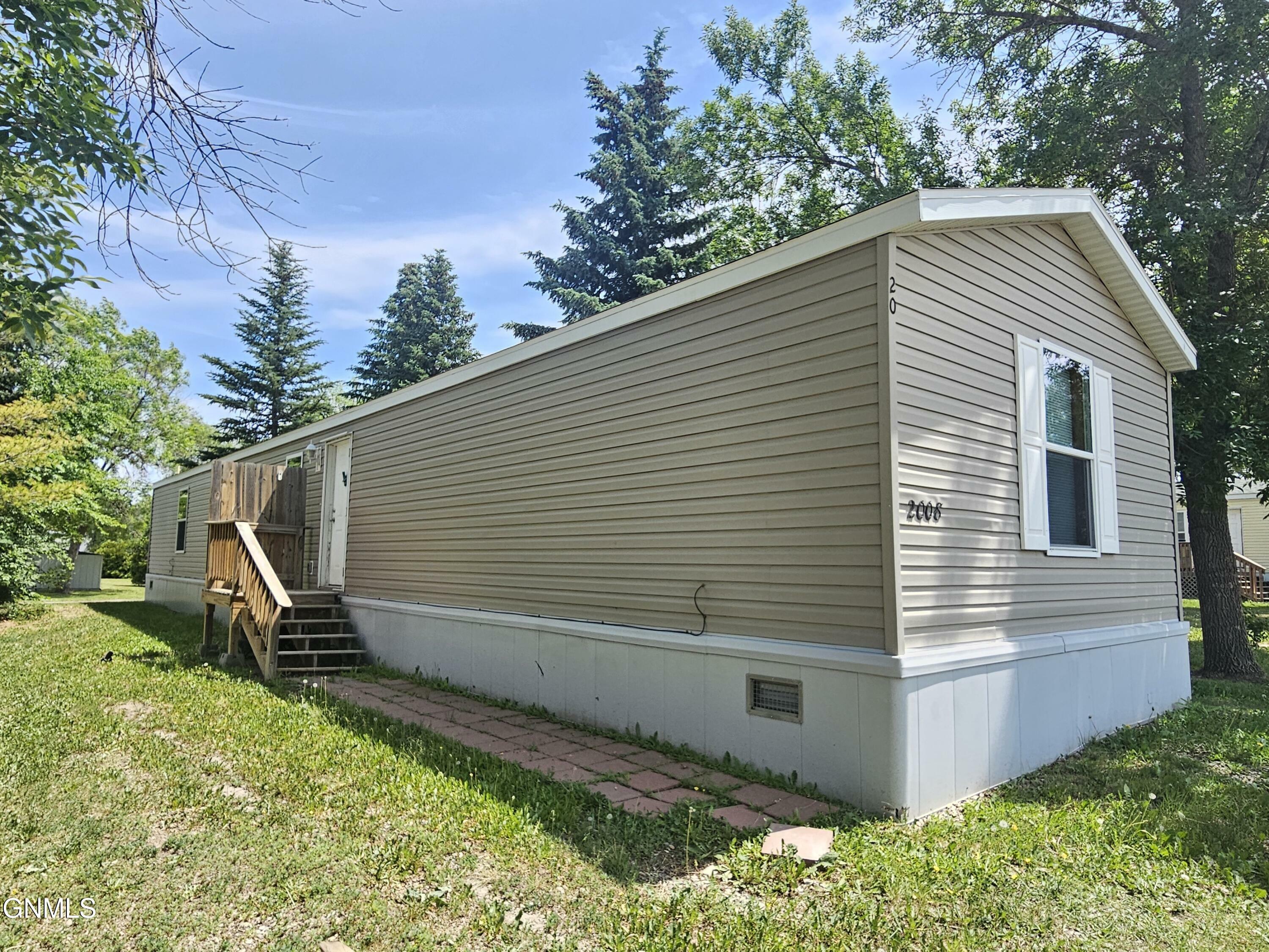 Property Photo: 2008 6th Avenue W ND 58801