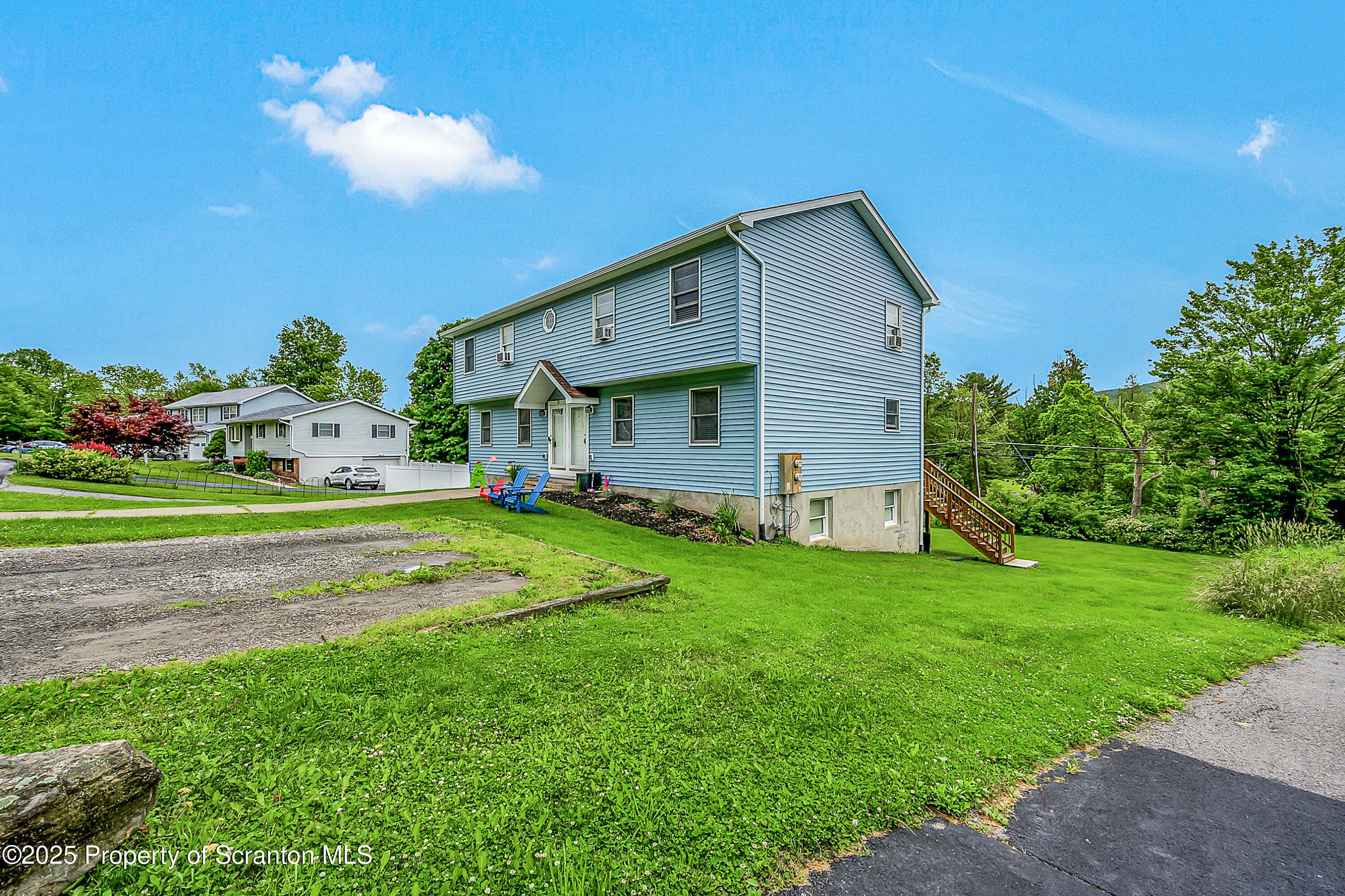 Property Photo:  119 121 Fern Way  PA 18411 