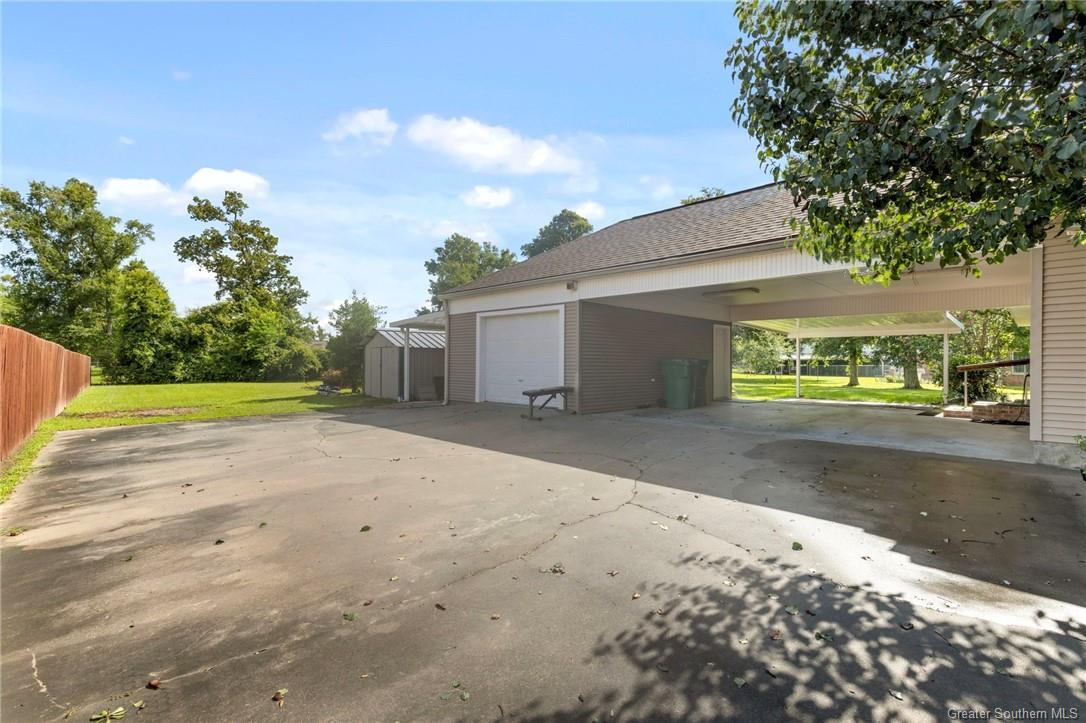Property Photo: 609 Bagdad Road LA 70669