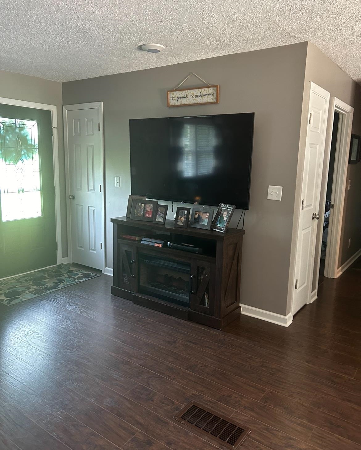 Property Photo: 19414 Upper Delaware Road KY 42420