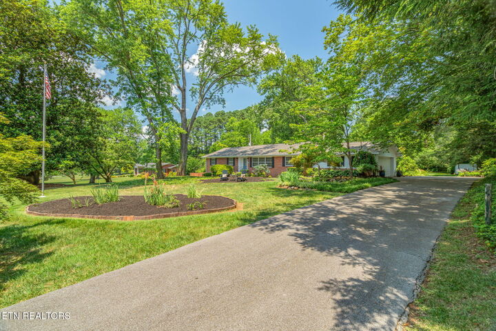 Property Photo:  4105 Maloney Rd  TN 37920 