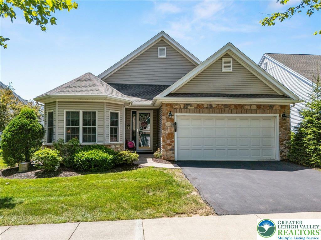 67 Glenmoor Circle S  Palmer Twp PA 18045 photo