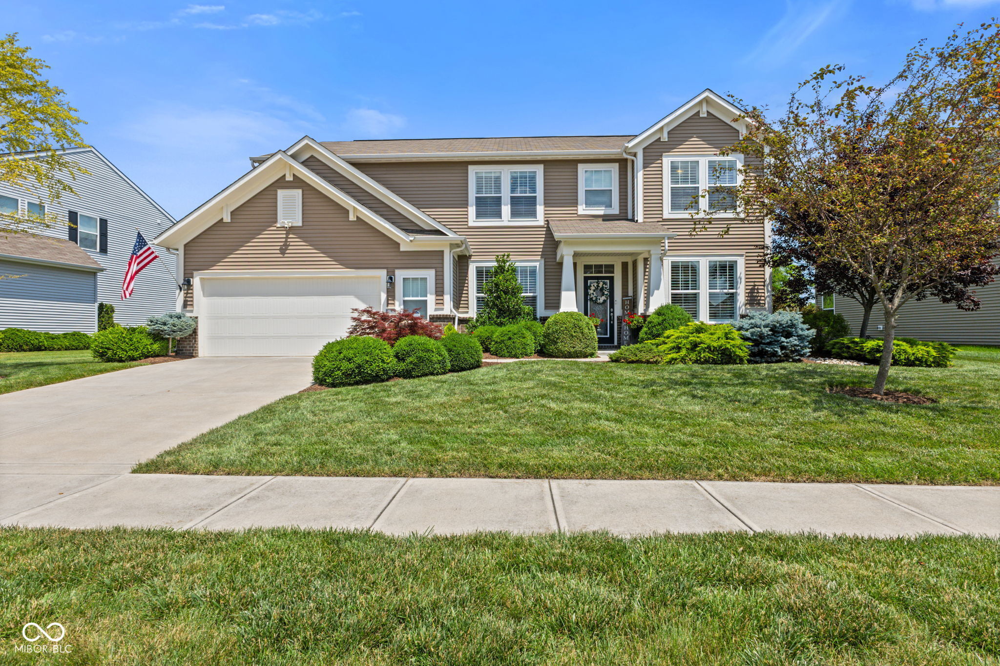Property Photo: 1294 Vista Way IN 46143