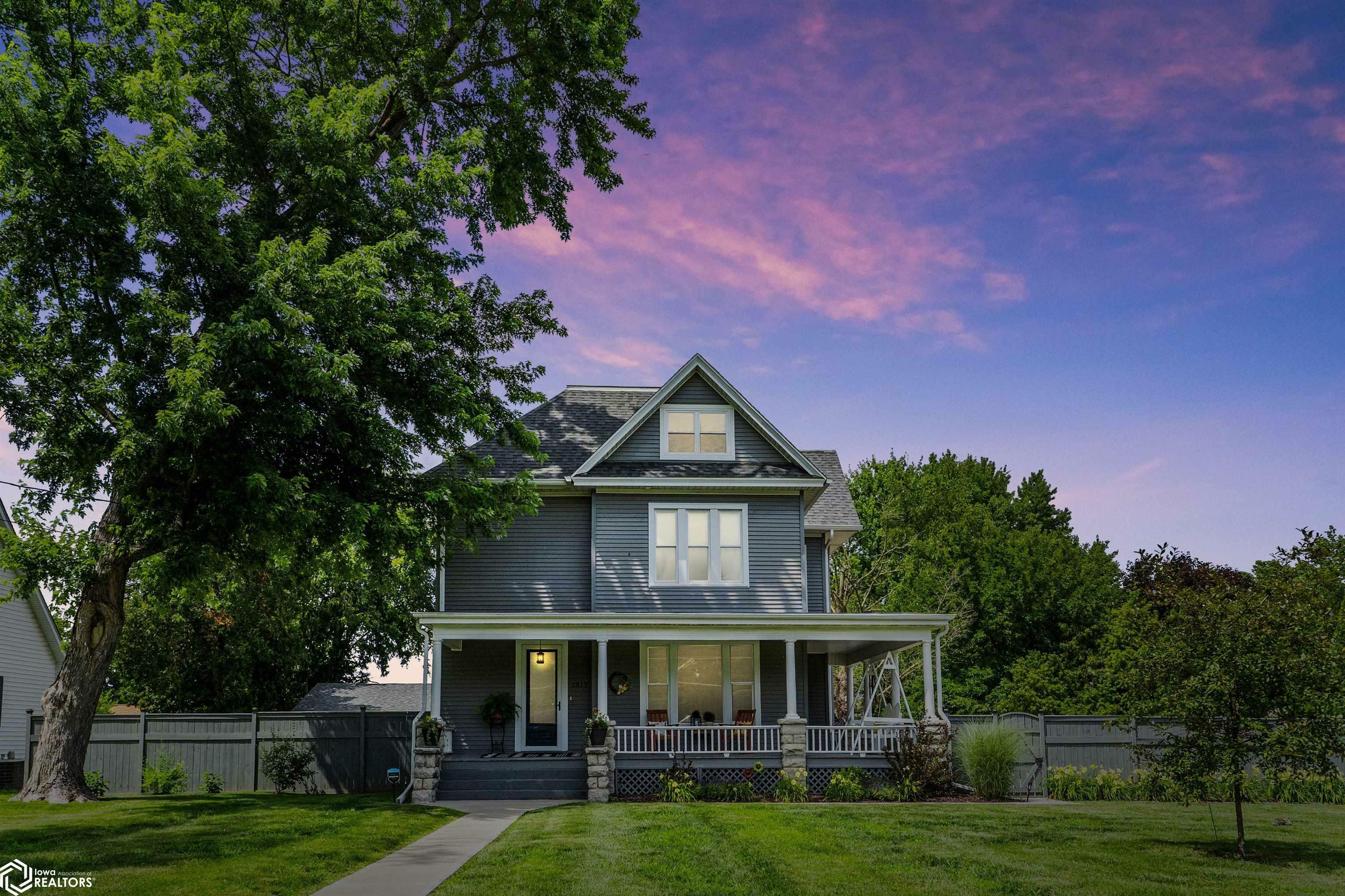 Property Photo: 2812 West Avenue IA 52601
