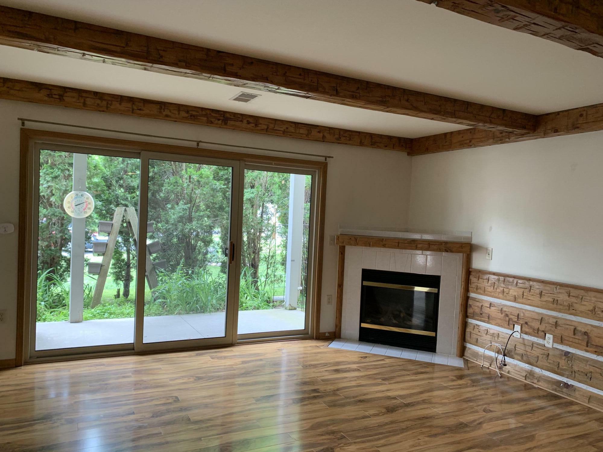 Property Photo: 976 Roseland Dr 2 WI 53040