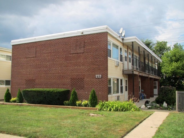 Property Photo: 772 E 5th Court A IL 60016