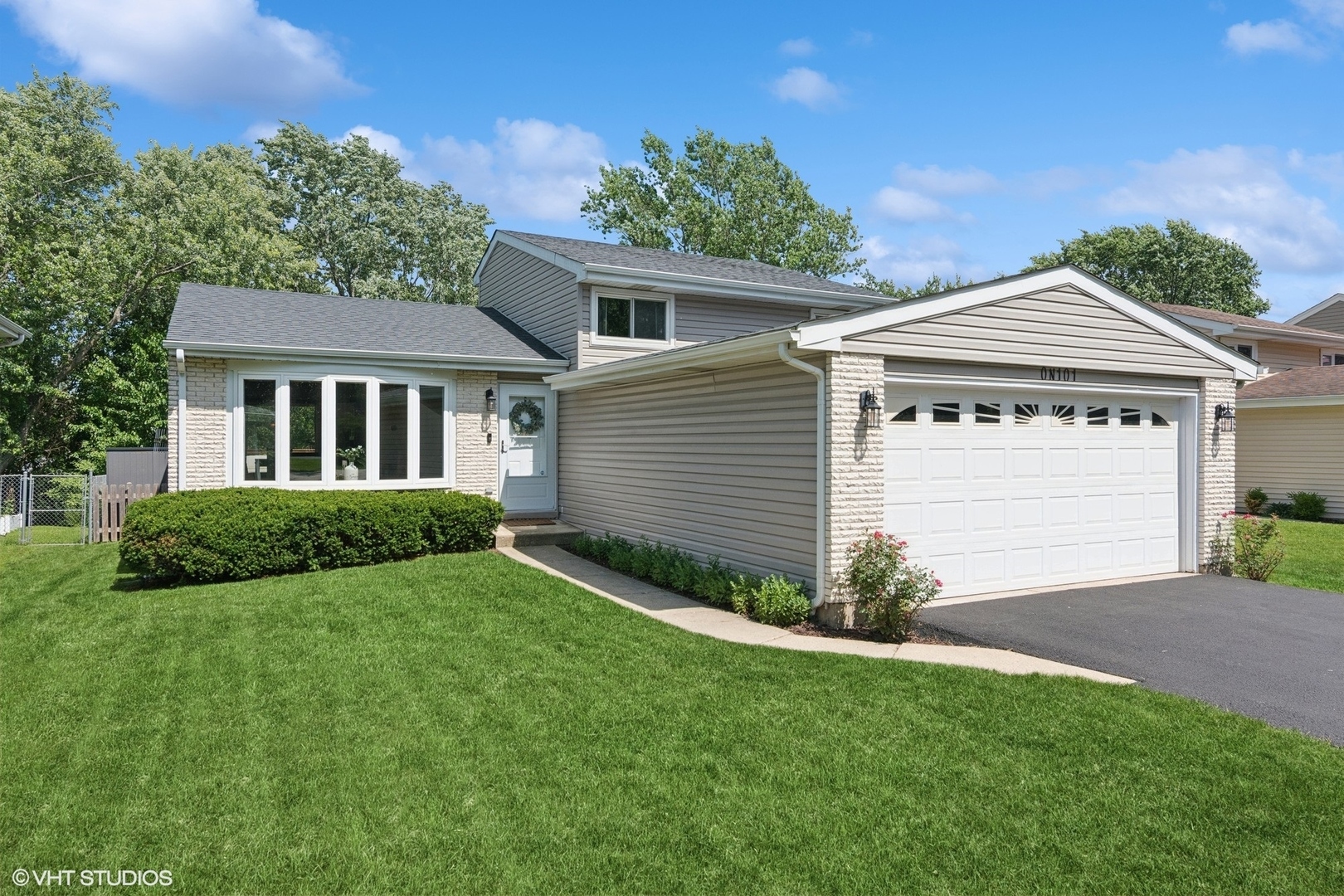 Property Photo: 0N101 Pleasant Hill Road IL 60187