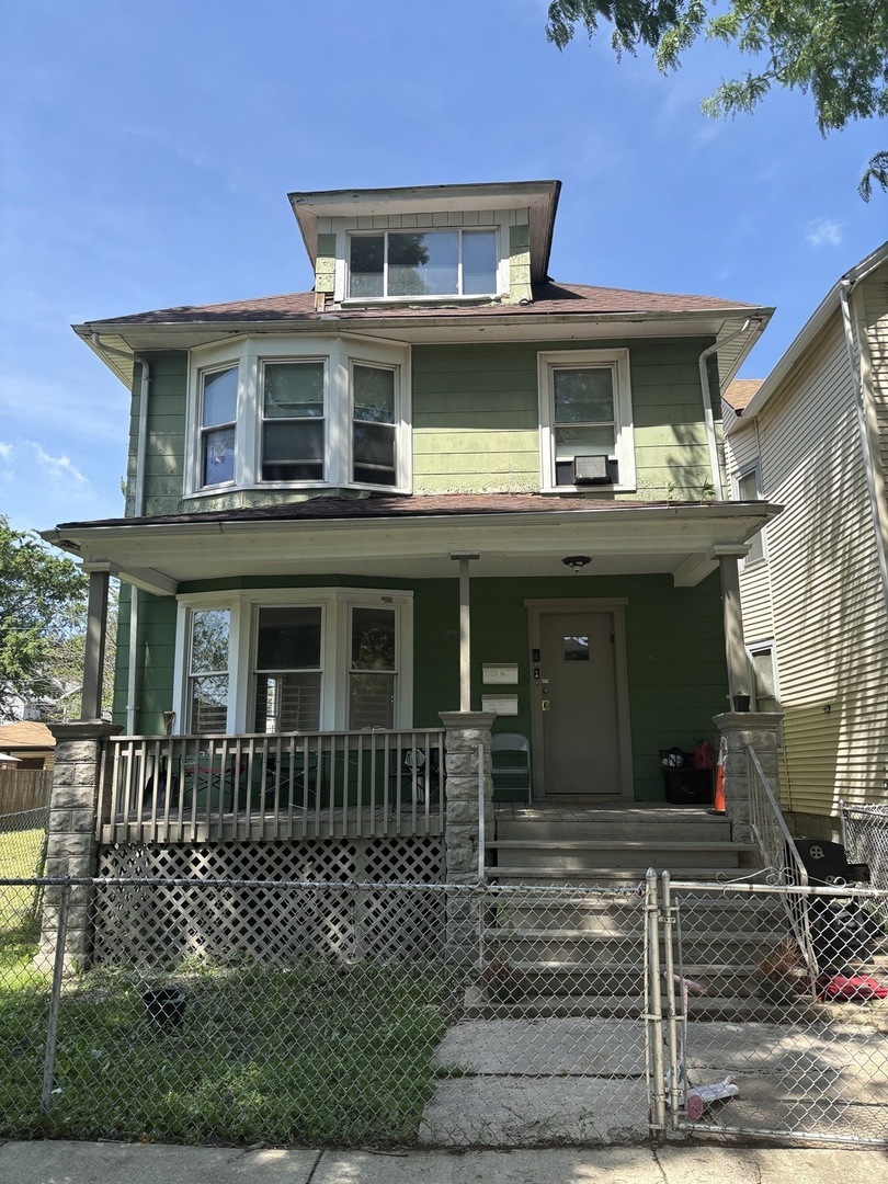 Property Photo:  10734 S Prairie Avenue 1  IL 60628 