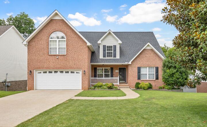 632 Winding Bluff Way  Clarksville TN 37040 photo