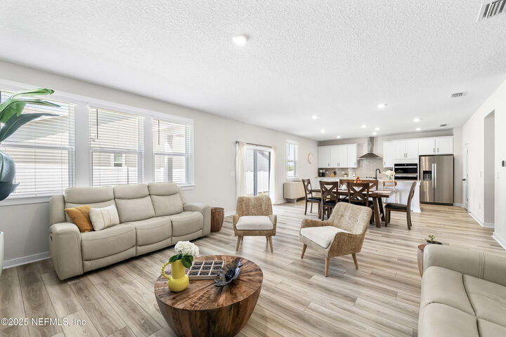 Property Photo:  12423 Tierra Chase Way  FL 32225 