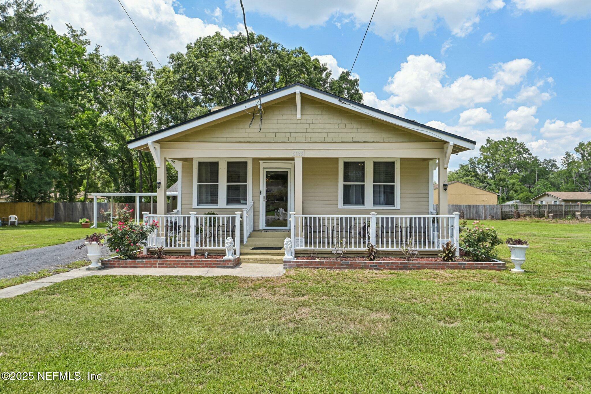 Property Photo: 8145 Raymond Street FL 32221