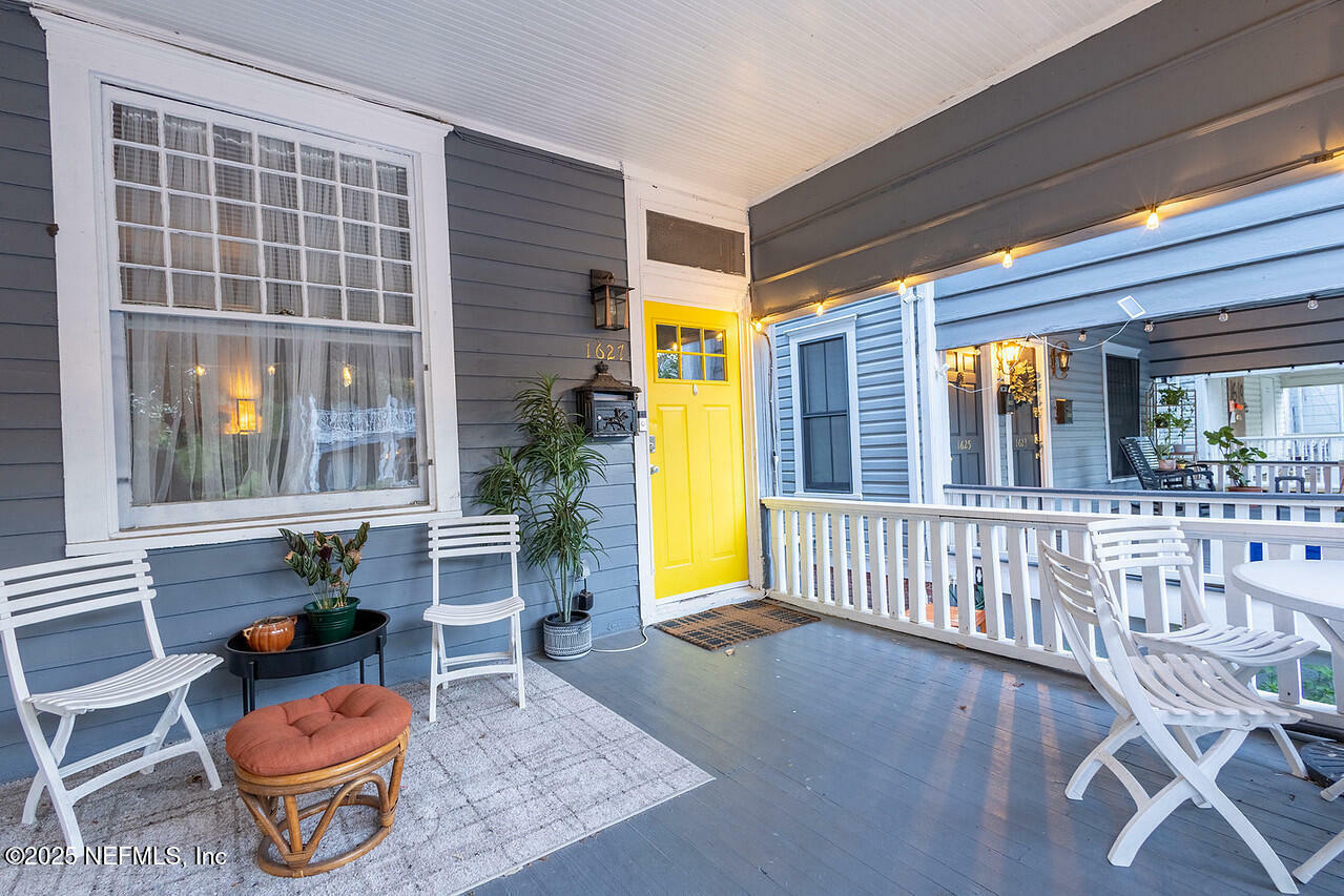Property Photo: 1627 N Laura Street FL 32206