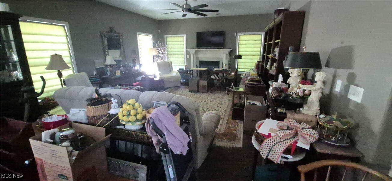 Property Photo: 5242 Watersedge Court OH 44004
