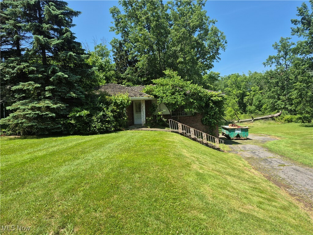 Property Photo: 2390 Lost Nation Road OH 44094