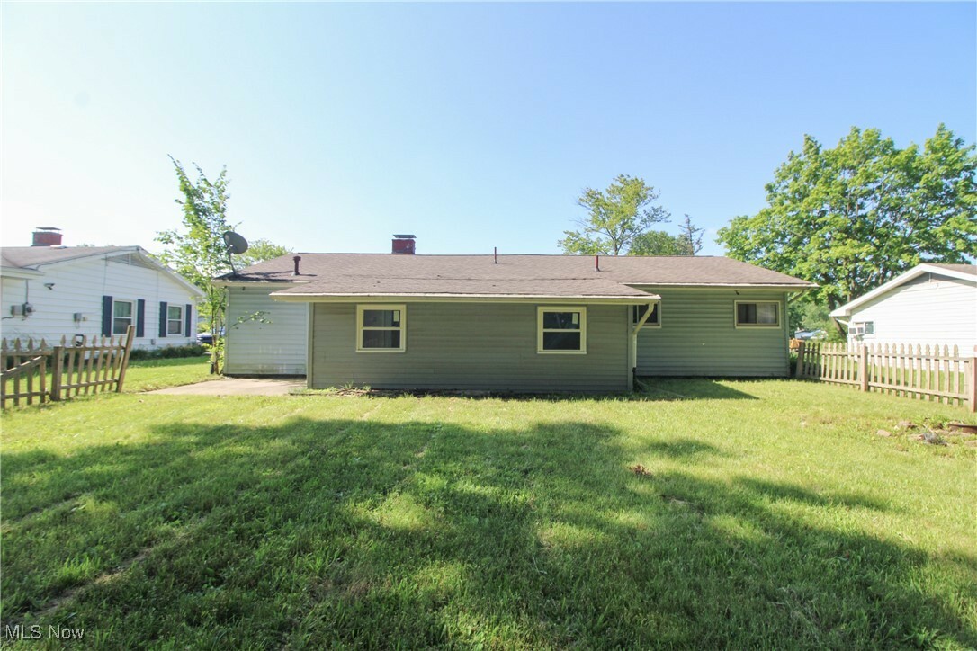 Property Photo: 3886 Ascot Court OH 44511