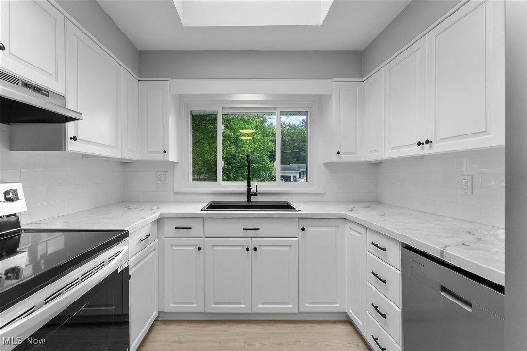 Property Photo: 70 Maple Street OH 44406
