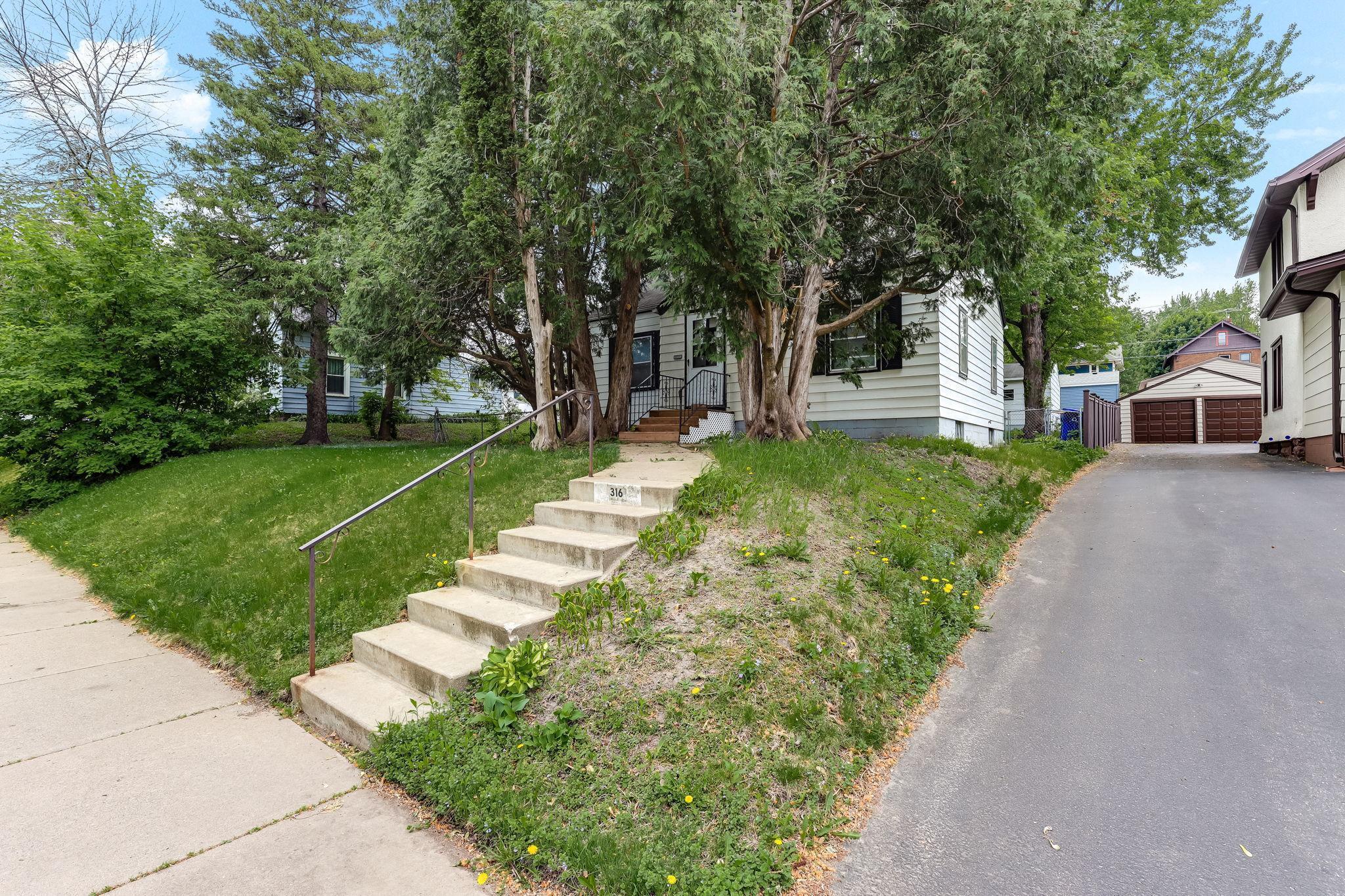 Property Photo: 316 Curtice Street W MN 55107
