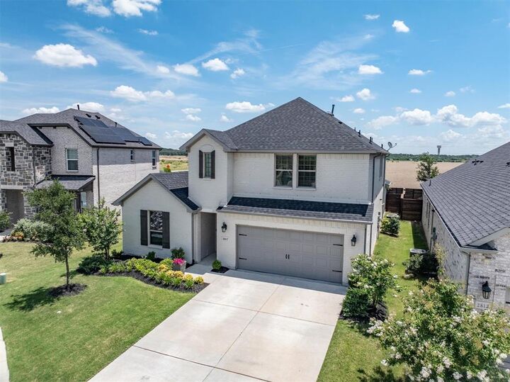 Property Photo: 2817 Buckthorn Road TX 76226