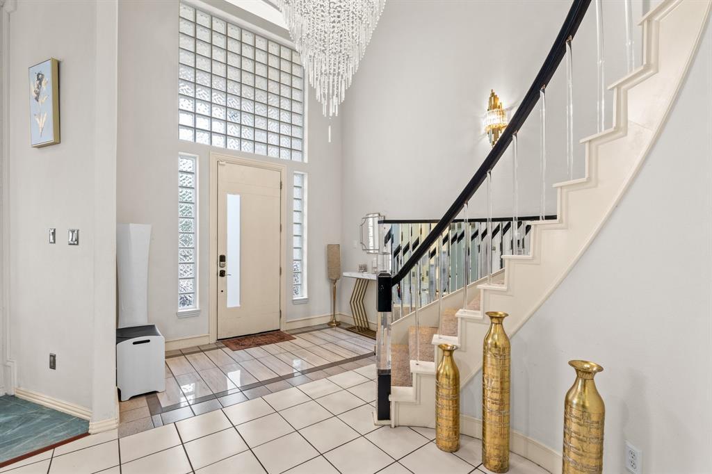 Property Photo:  200 Mill Crossing W  TX 76034 