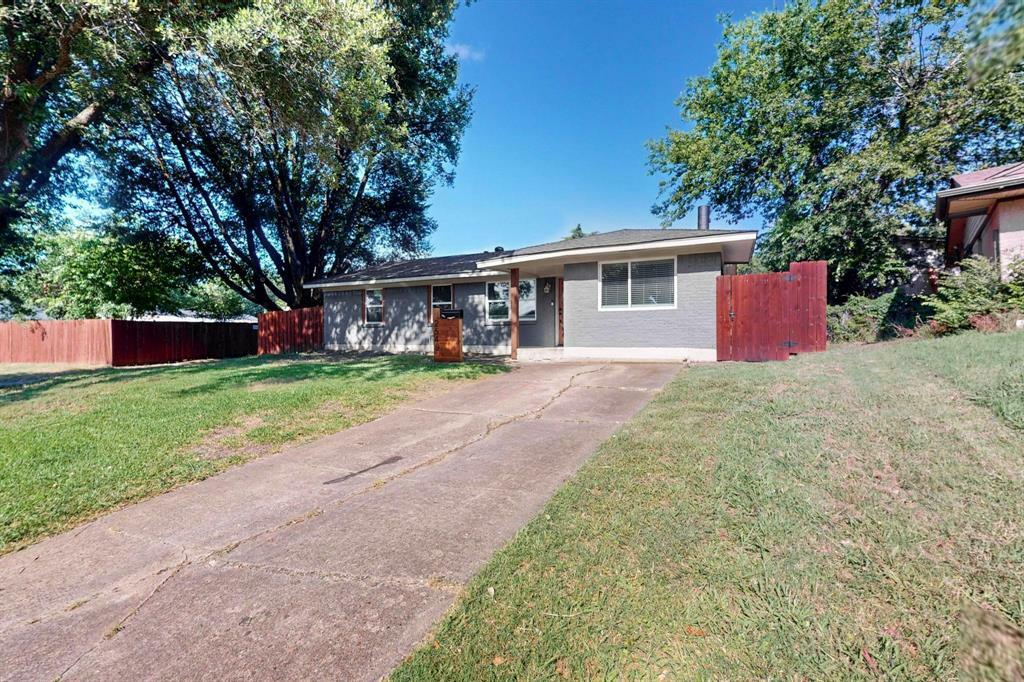 Property Photo: 2549 Vickie Street TX 75149
