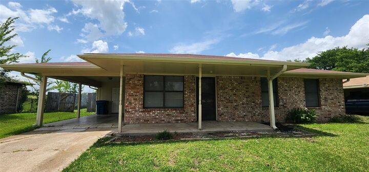717 Contour Drive  Mexia TX 76667 photo