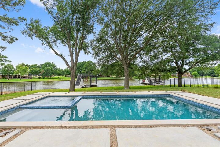 Property Photo: 338 Triangle Ranch Road TX 75163