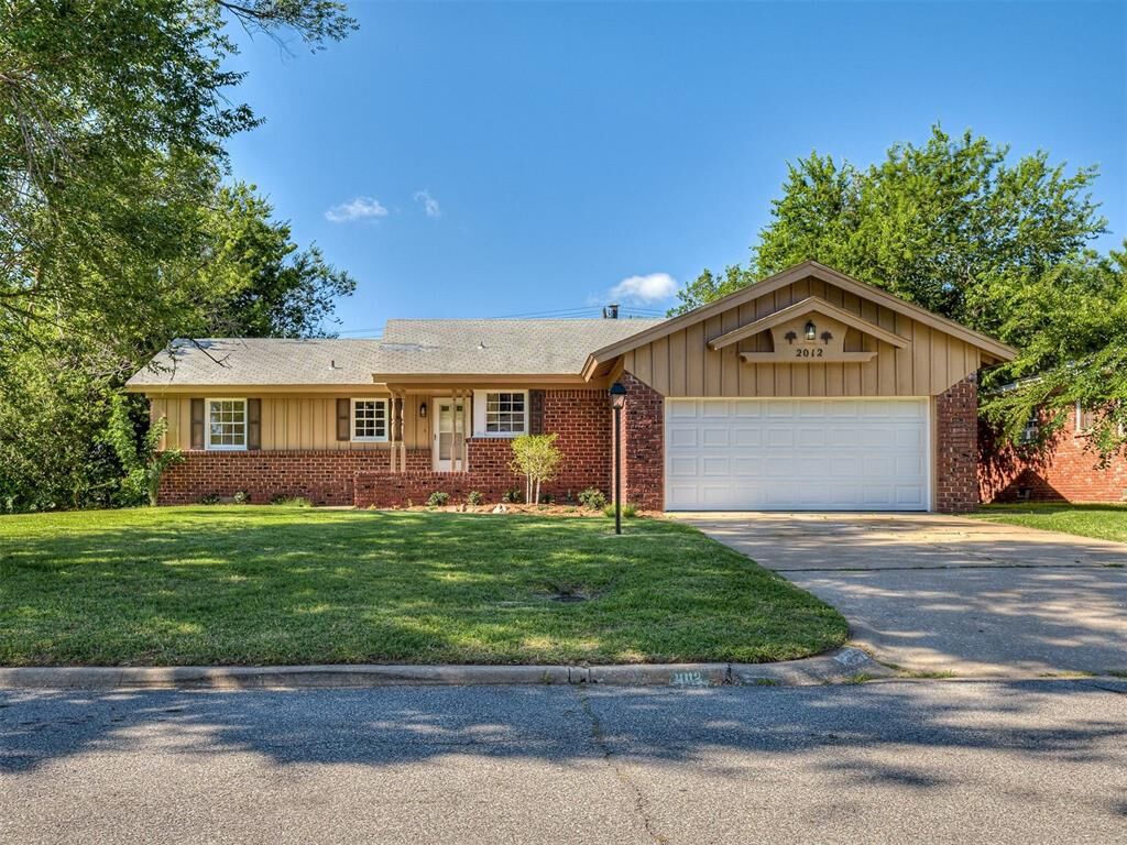 Property Photo: 2012 Lanesboro Drive OK 73120