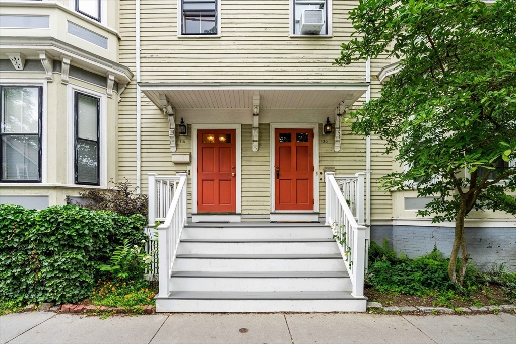Property Photo: 118 Pearl St 2 MA 02139