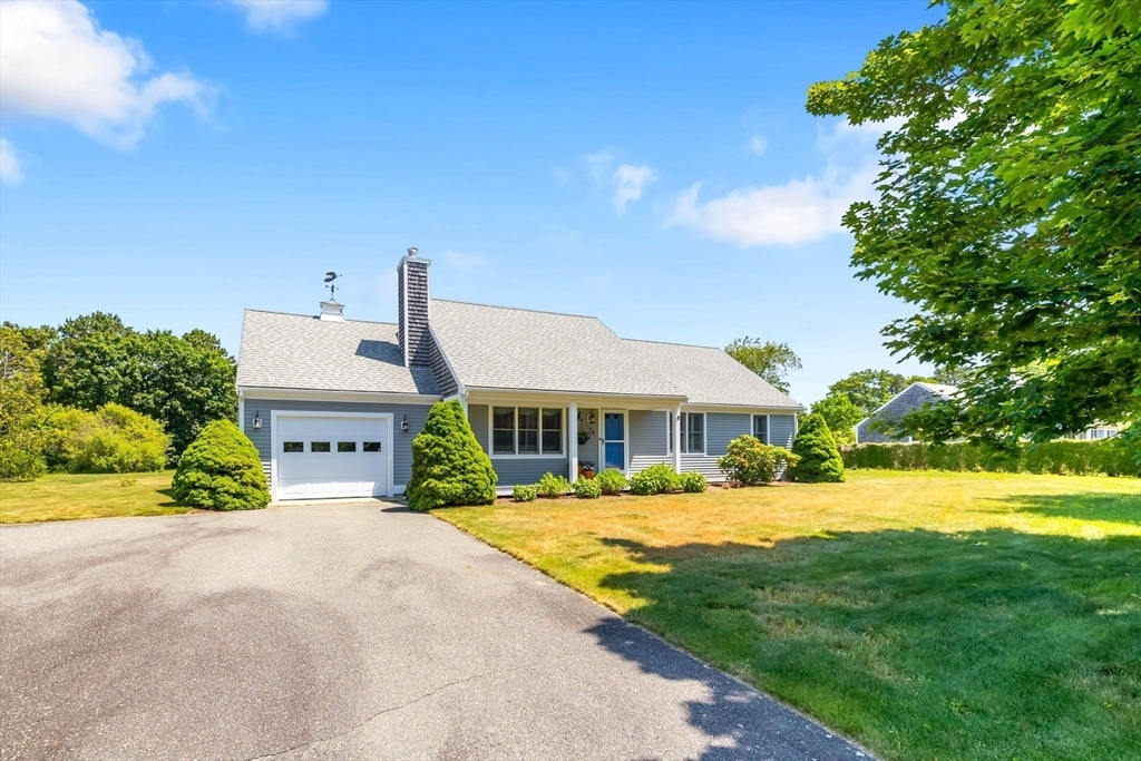 24 Putter Dr  Falmouth MA 02536 photo