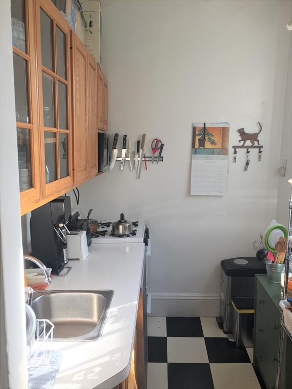 Property Photo: 41 Revere St 5 MA 02114
