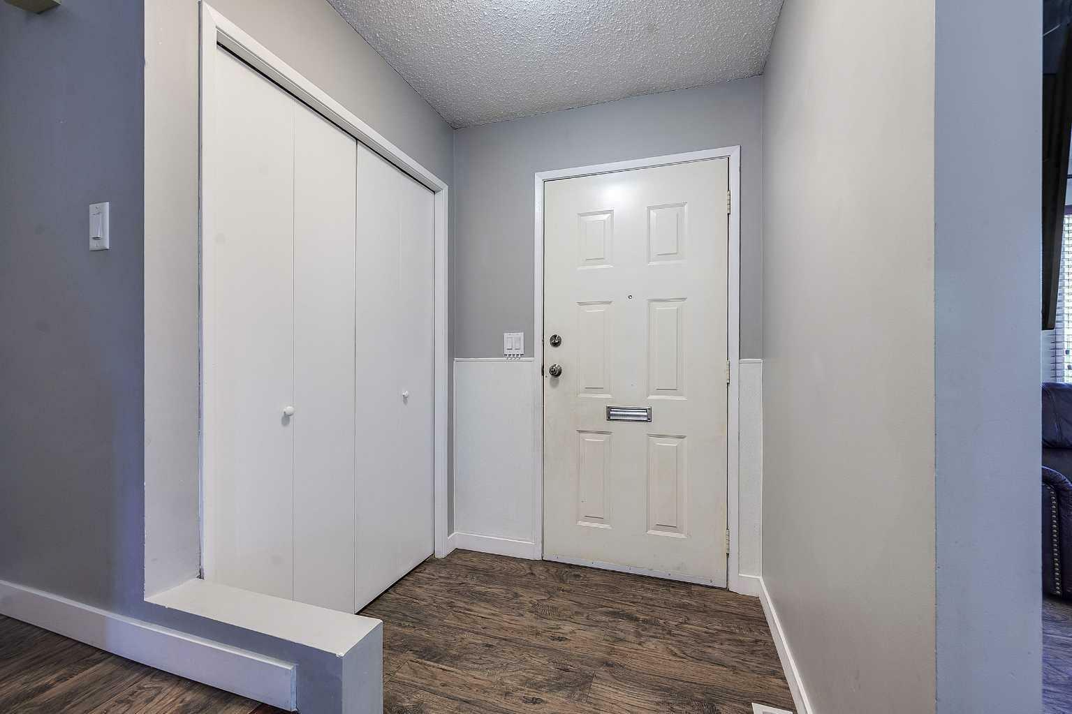 Property Photo: 81 Northey Avenue AB T4P 2A3