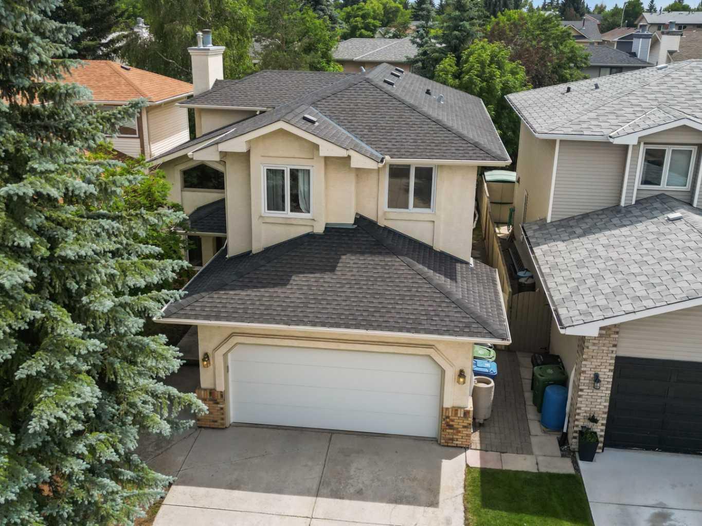 Property Photo: 69 McKenzie Place SE AB T2Z 1T4