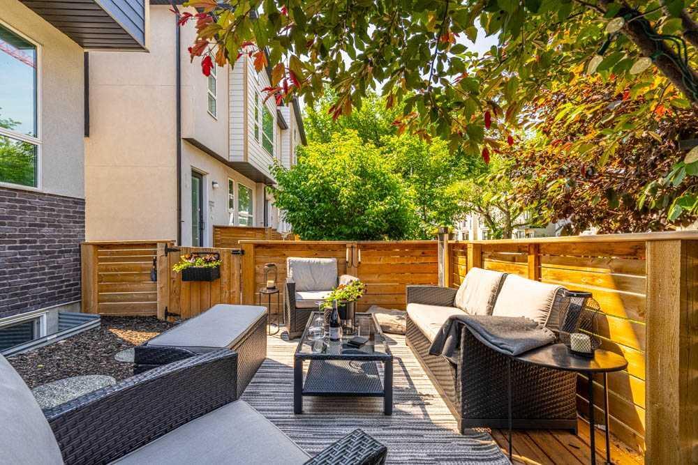 Property Photo: 1720 32 Street SW 1 AB T3C 1N5
