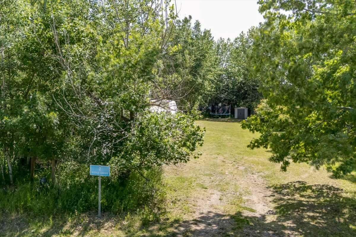 Property Photo: 2 Ridge Drive AB T0J 2J0