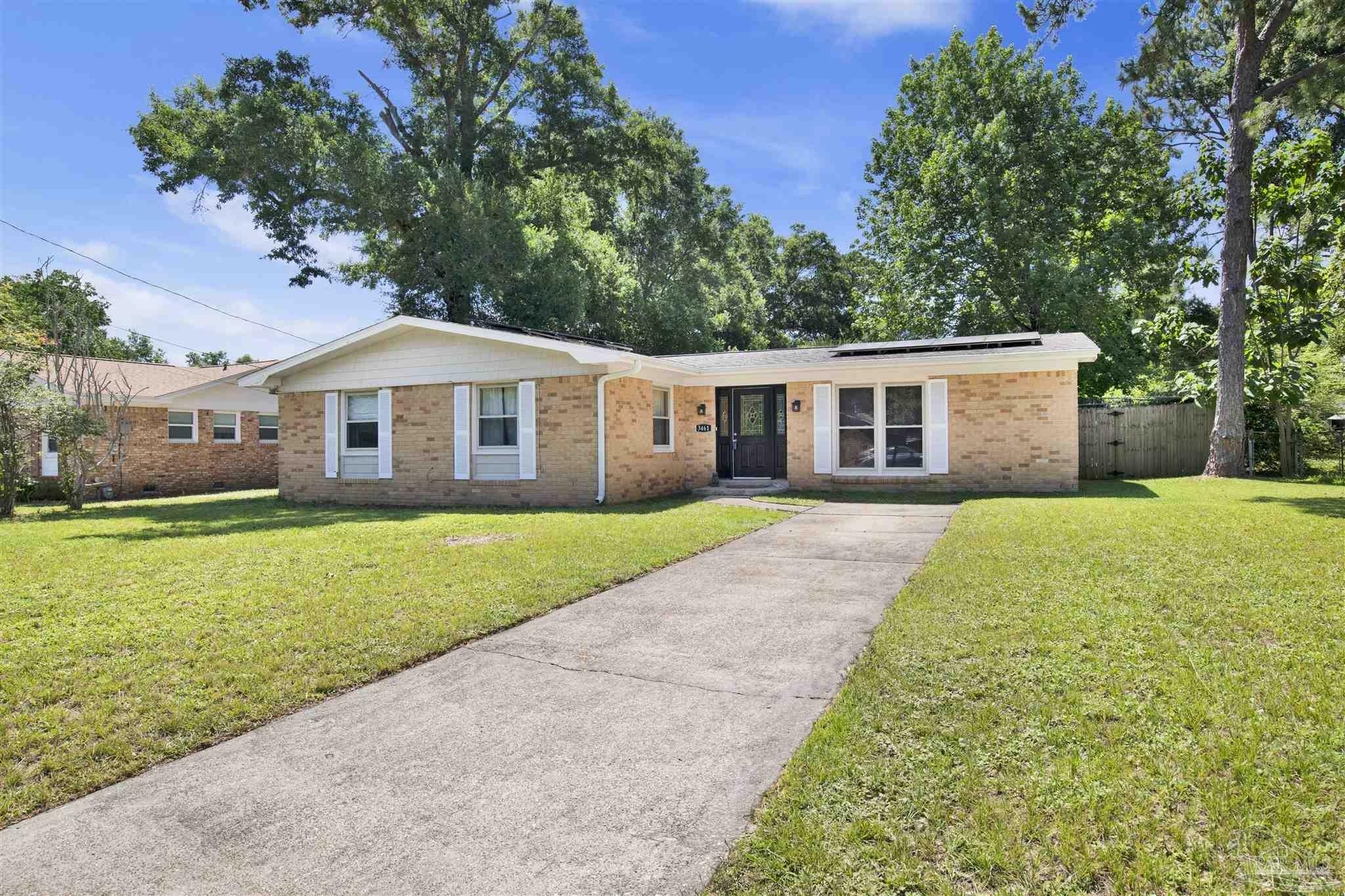 Property Photo: 3461 Tide Dr FL 32504
