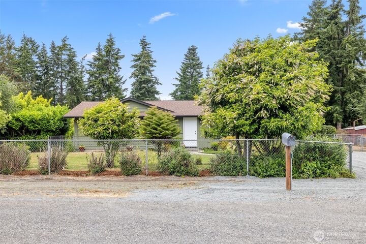 Property Photo: 50 W Robert Place WA 98382