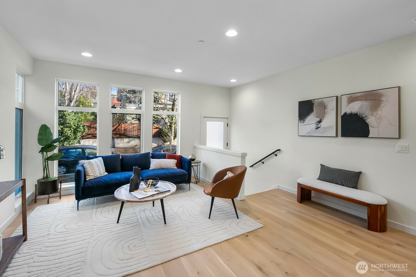 Property Photo: 501 11th Avenue E WA 98102