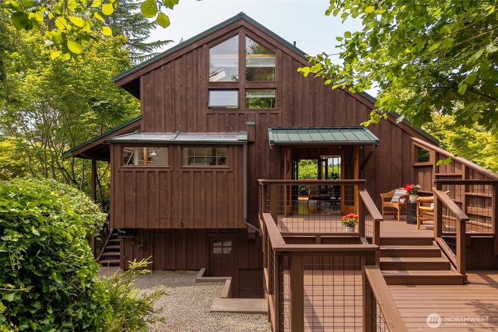 181  34th Avenue E  Seattle WA 98112 photo