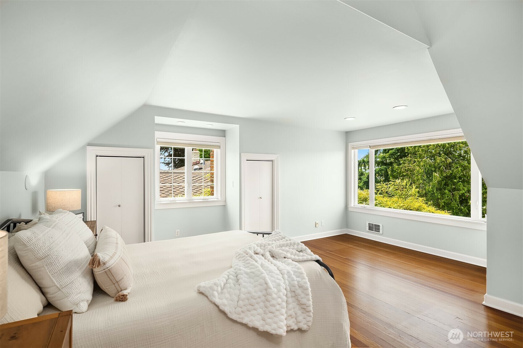 Property Photo: 3421 30th Avenue W WA 98199