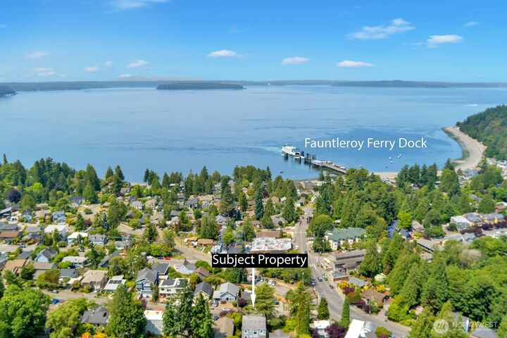 Property Photo: 9266 44th Avenue SW WA 98136