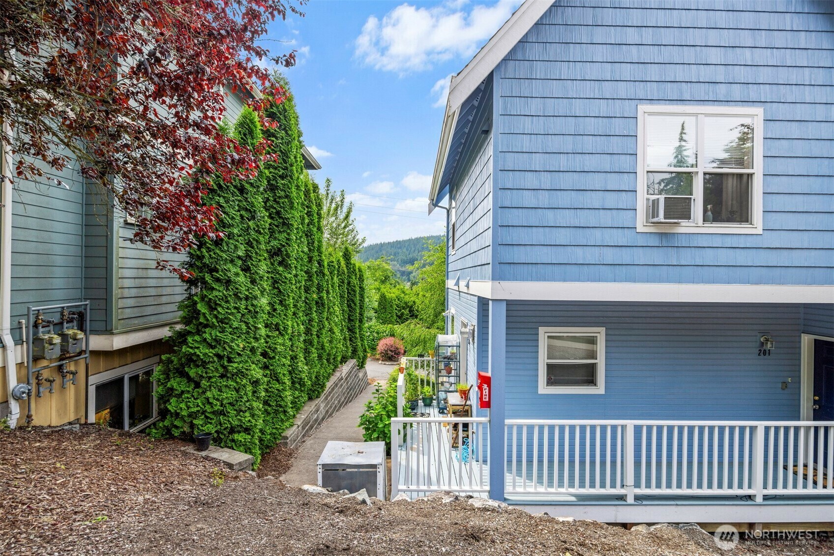 Property Photo: 4020 Byron Avenue WA 98229