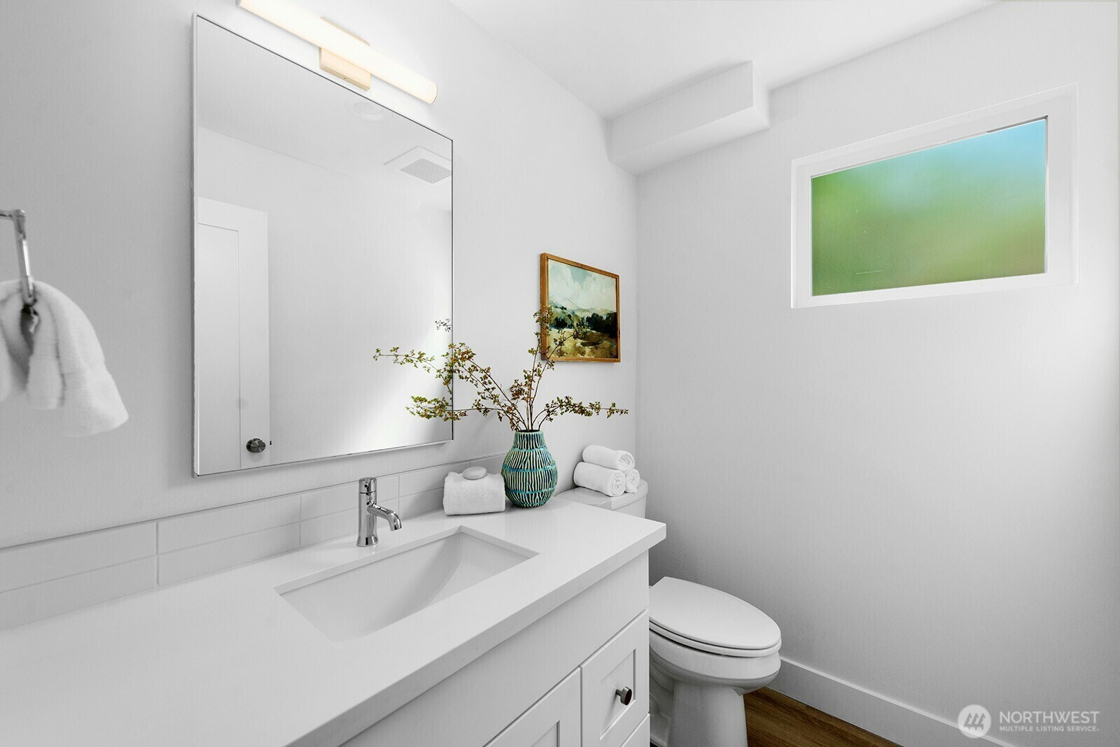 Property Photo: 5949 41st Avenue SW 5 WA 98136