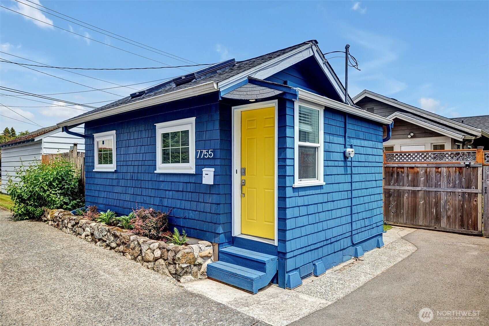 Property Photo: 7755 Earl Avenue NW WA 98117