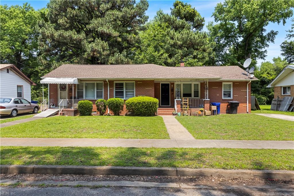 Property Photo:  249 Choate  (251) St  VA 23707 