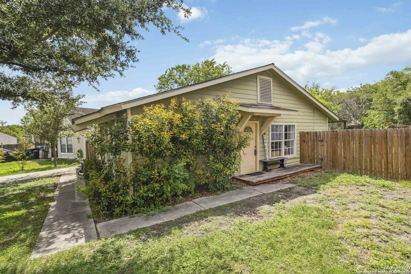 Property Photo: 4083 Gallery Sun TX 78244