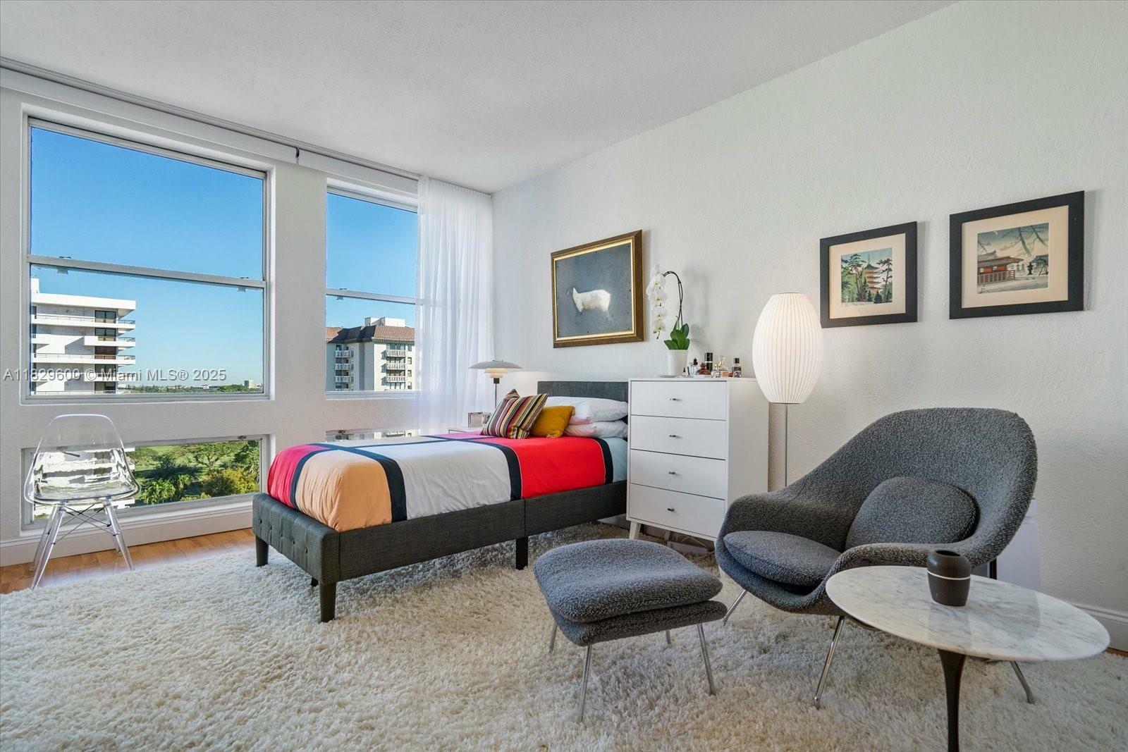 Property Photo: 700 Biltmore Way 914 FL 33134