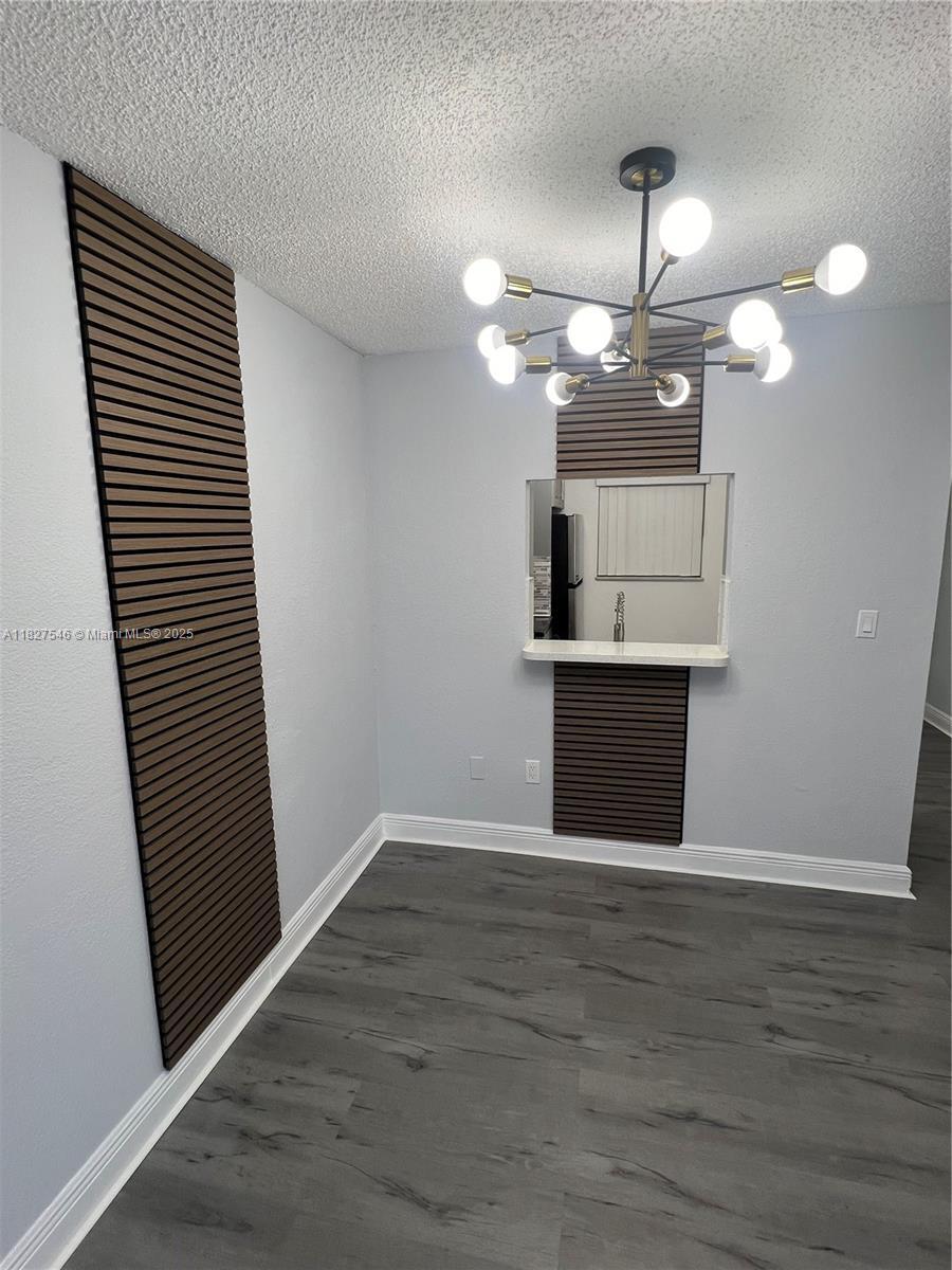 Property Photo: 365 NE 125th St 302 FL 33161