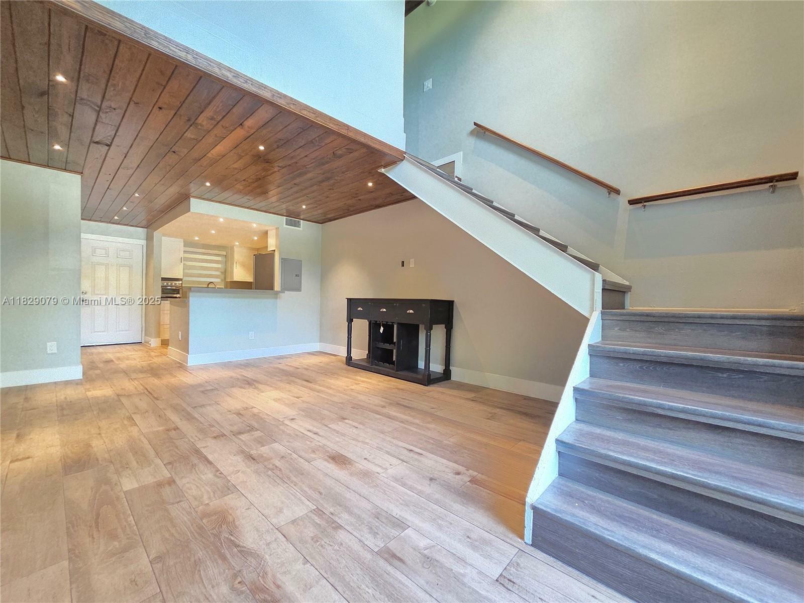 Property Photo: 8650 SW 109th Ave 3-204 FL 33173