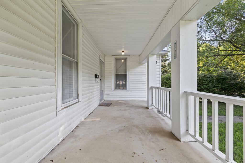 Property Photo: 2003 N Jefferson Avenue MO 65803